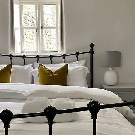 Romantic Countryside Retreat At Legan Castle With Hot Tub Lejlighed Thomastown (Kilkenny)